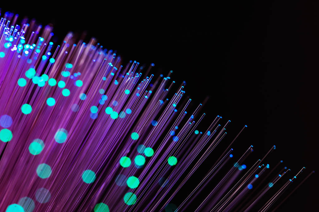 而众多芯片产业链公司却仍然在周期底部