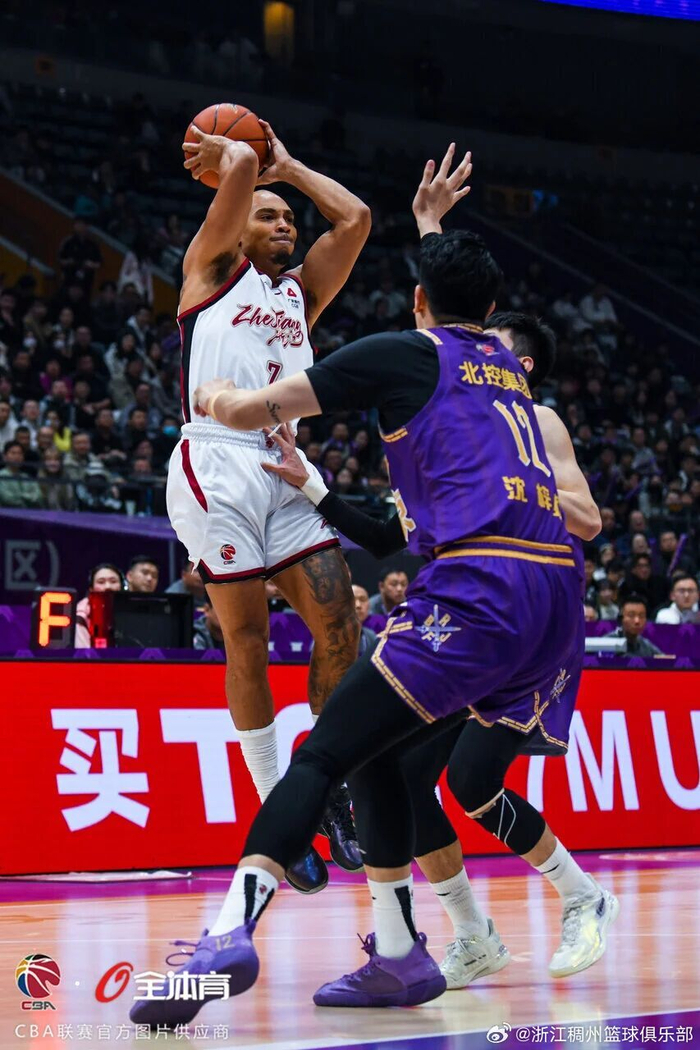 浙江稠州金租客场挑战北京控股 程帅澎27分难救